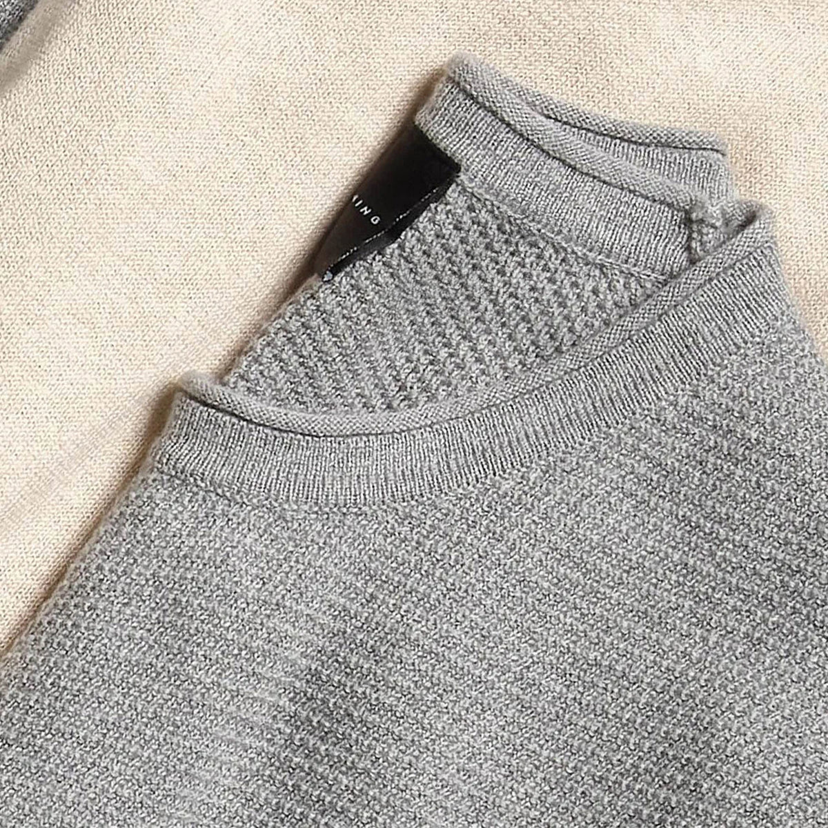 Connor THERMOLITE Rollneck Sweater in Microchip Grey, collar and knit detail